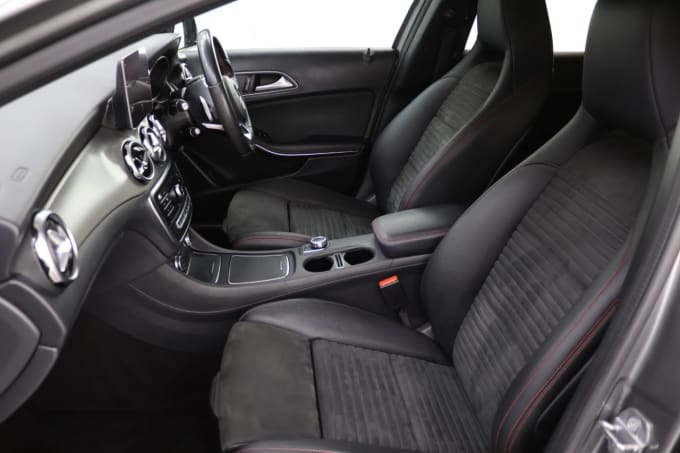 2025 Mercedes-benz Gla Class