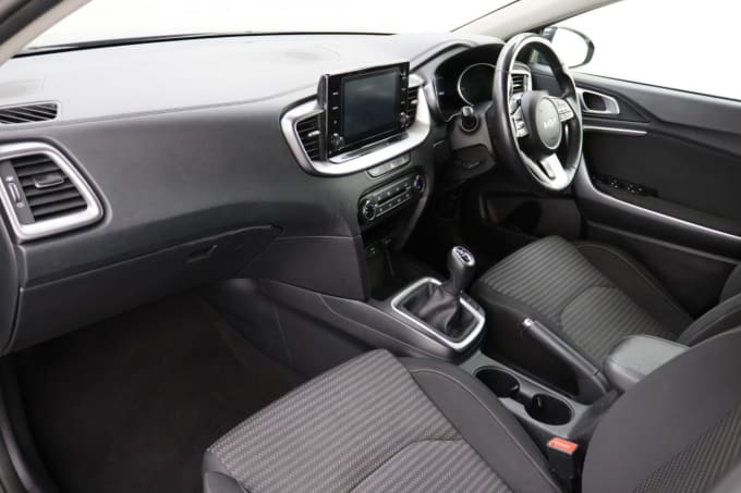 2025 Kia Xceed