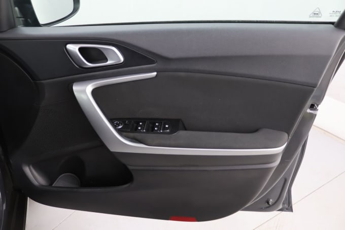 2025 Kia Xceed