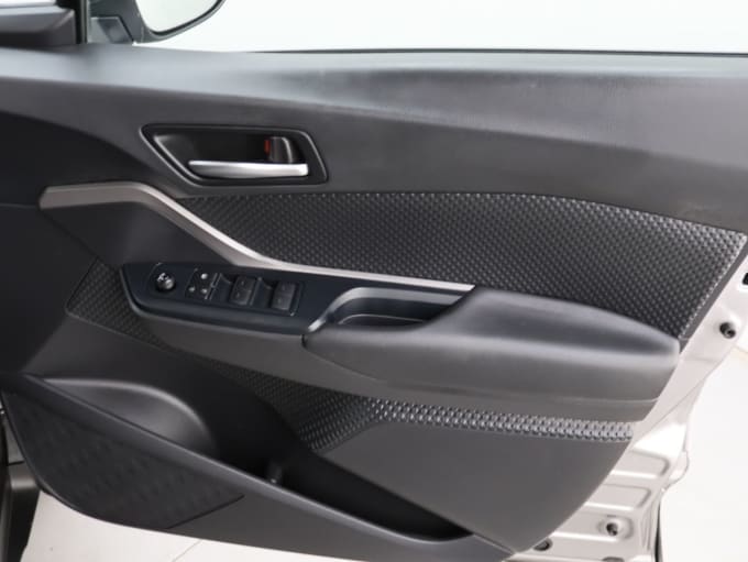 2025 Toyota C-hr