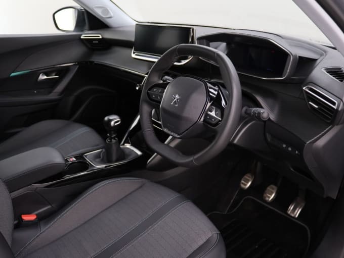 2025 Peugeot 2008