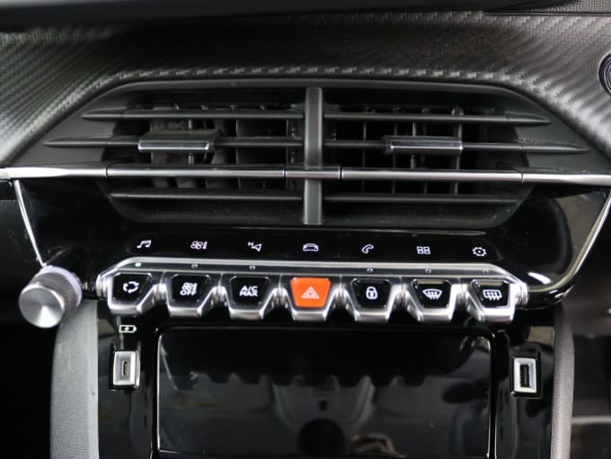 2025 Peugeot 2008