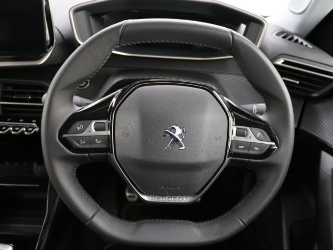 2025 Peugeot 2008