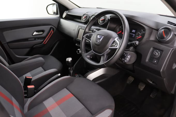 2025 Dacia Duster