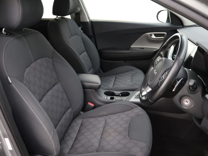 2025 Kia Niro