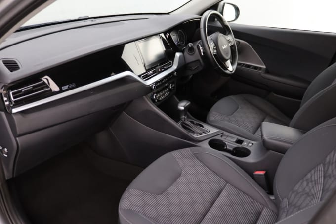 2025 Kia Niro