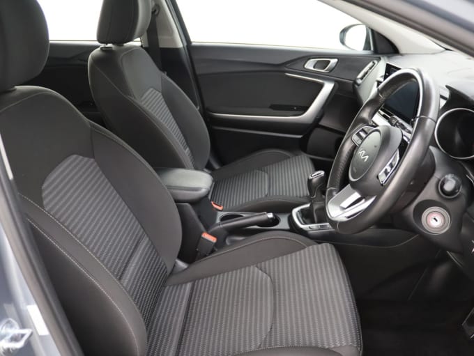 2025 Kia Xceed
