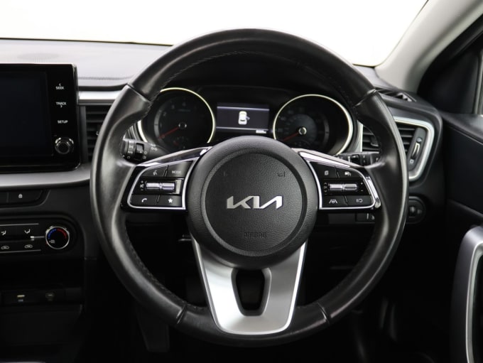 2025 Kia Xceed