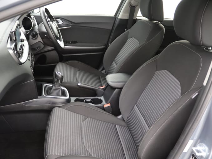 2025 Kia Xceed