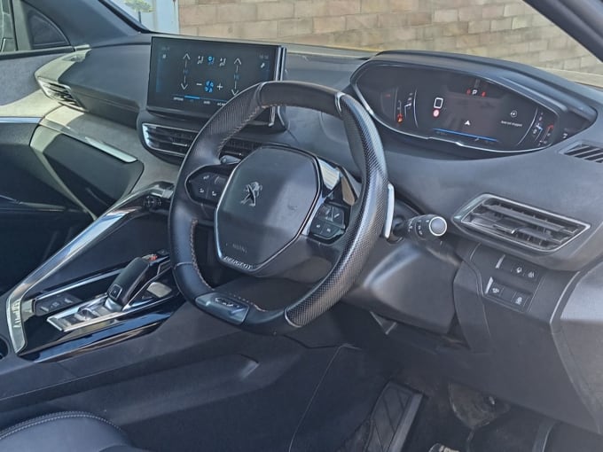 2025 Peugeot 5008