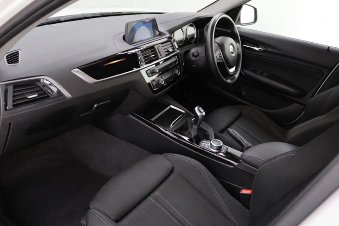 2025 BMW 1 Series