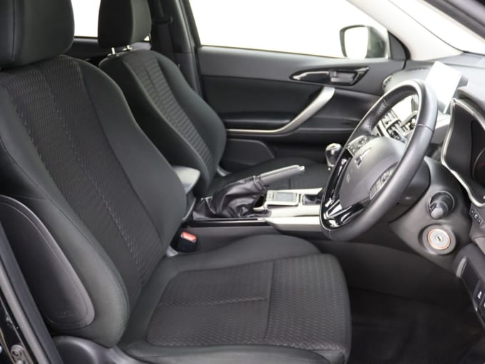 2025 Mitsubishi Eclipse Cross