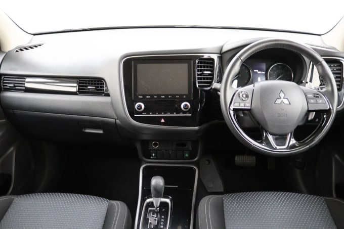 2025 Mitsubishi Outlander