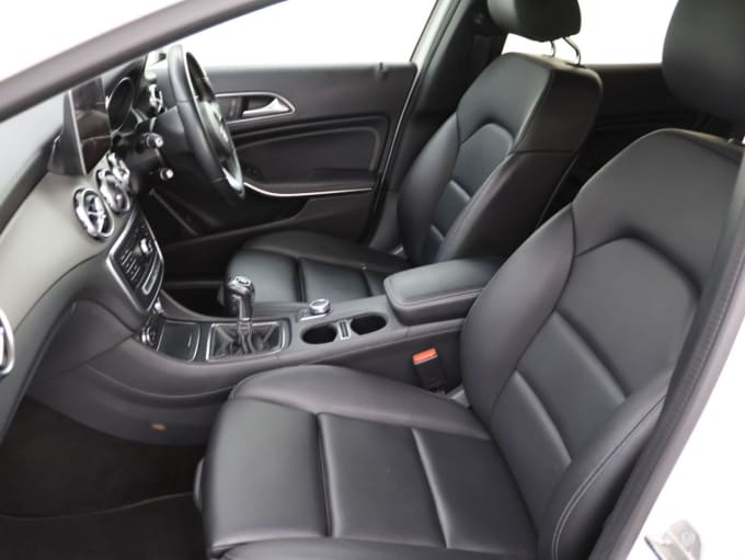 2025 Mercedes-benz Gla Class