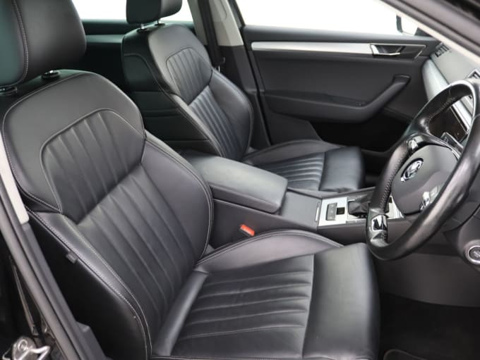 2025 Skoda Superb