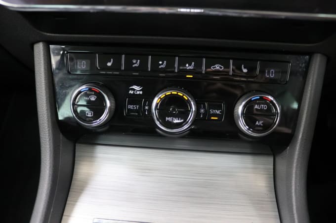 2025 Skoda Superb