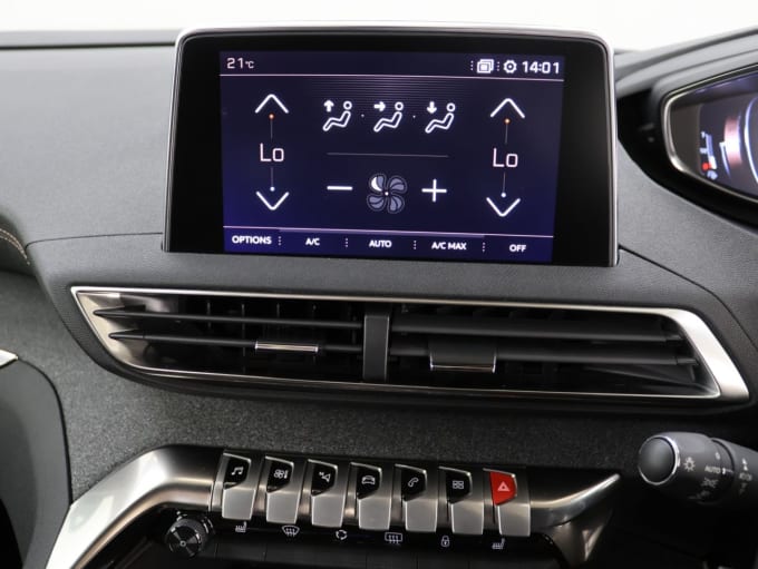 2025 Peugeot 3008