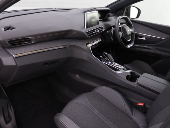 2025 Peugeot 3008