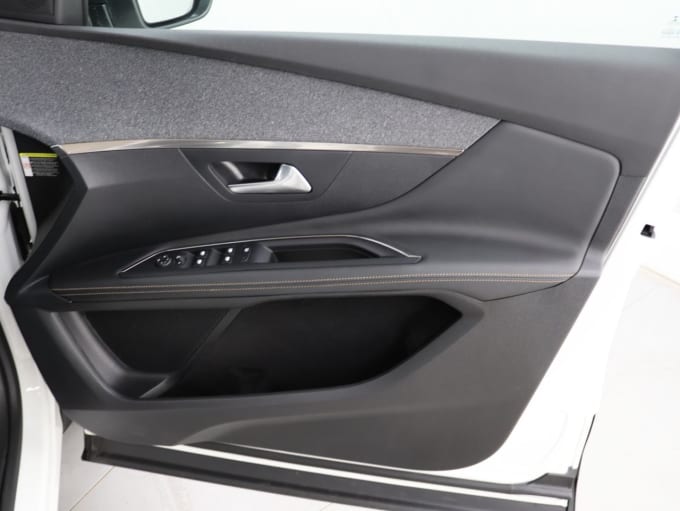2025 Peugeot 3008