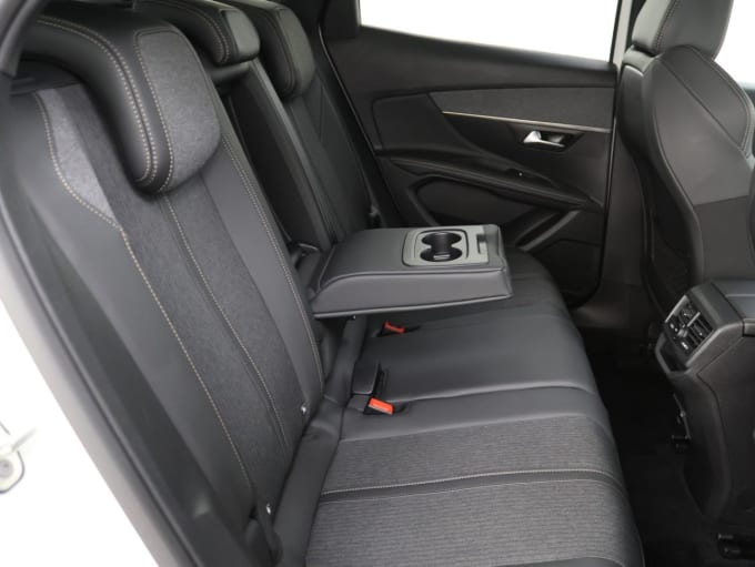 2025 Peugeot 3008