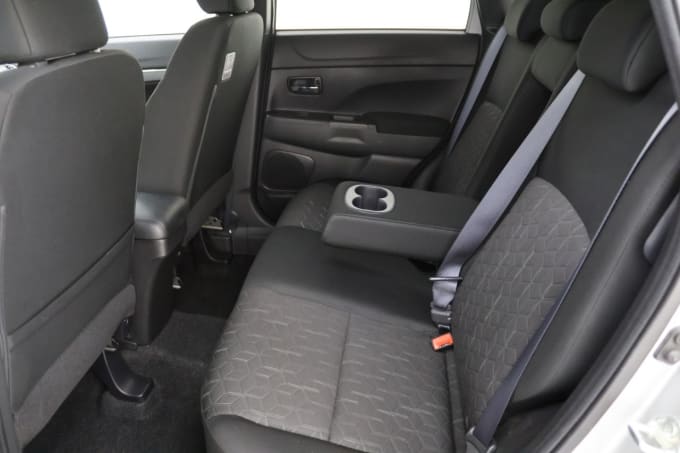 2025 Mitsubishi Asx