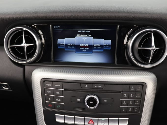 2025 Mercedes-benz Slc