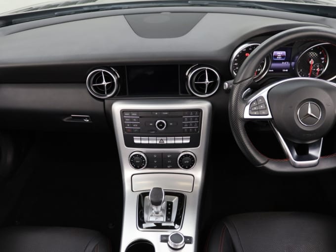 2025 Mercedes-benz Slc