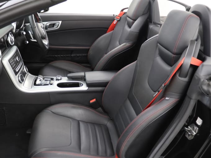 2025 Mercedes-benz Slc