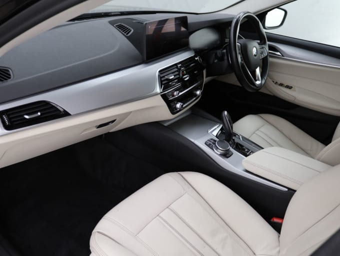 2025 BMW 5 Series