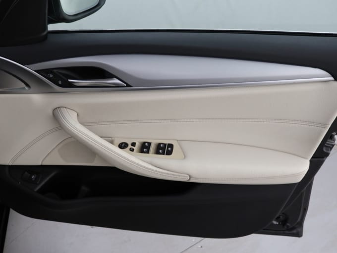 2025 BMW 5 Series