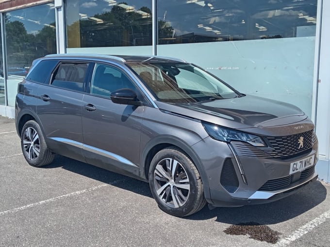 2025 Peugeot 5008