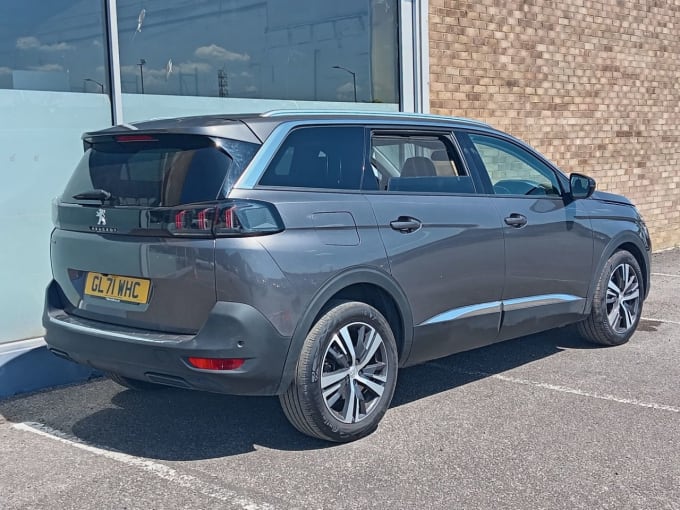 2025 Peugeot 5008