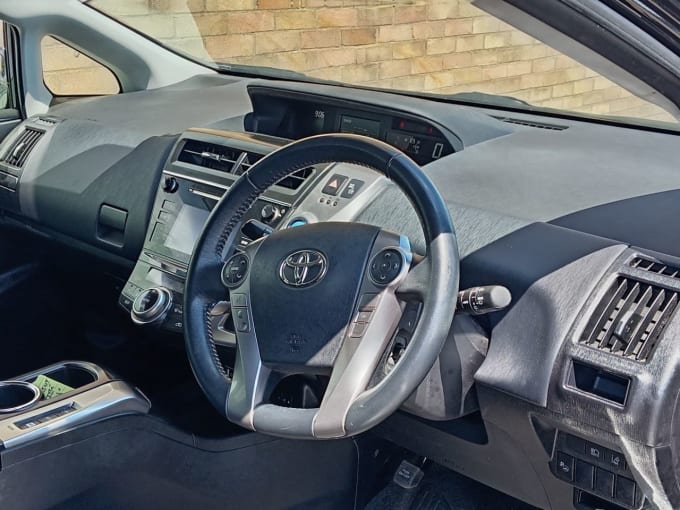 2025 Toyota Prius+