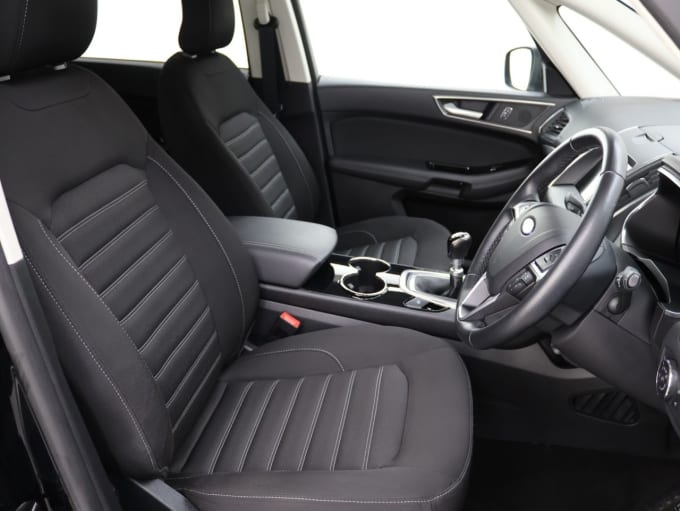 2025 Ford Galaxy