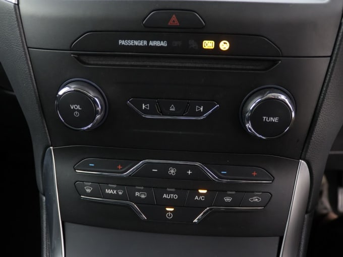 2025 Ford Galaxy