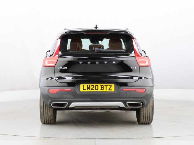 2025 Volvo Xc40