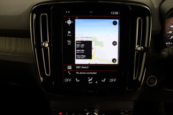 2025 Volvo Xc40