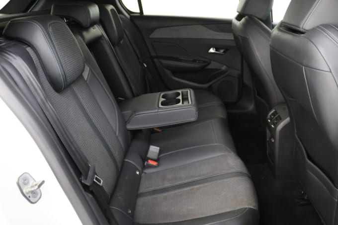 2025 Peugeot 308