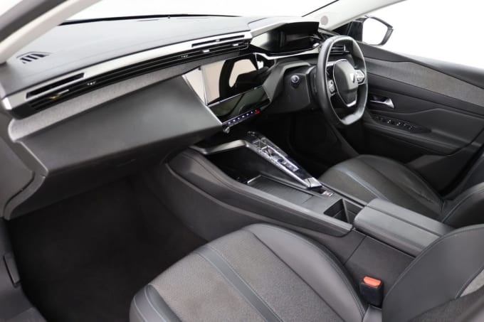 2025 Peugeot 308