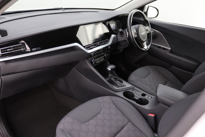 2025 Kia Niro