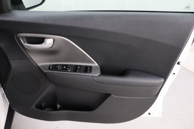 2025 Kia Niro