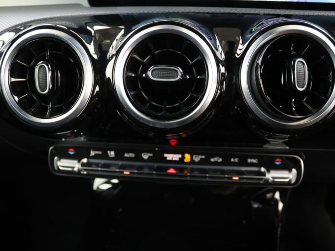 2025 Mercedes-benz Cla