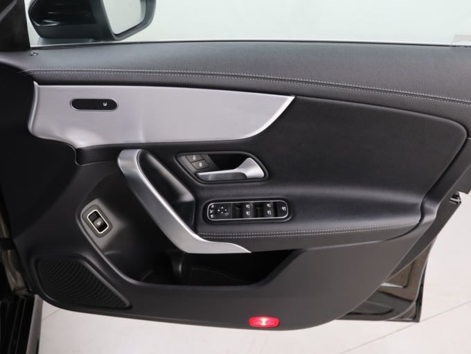 2025 Mercedes-benz Cla