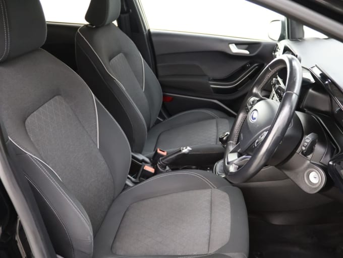 2025 Ford Fiesta