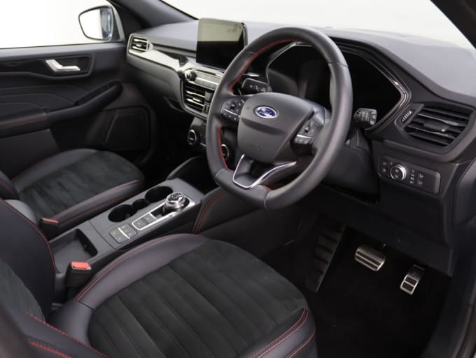 2025 Ford Kuga