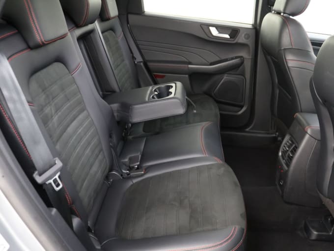 2025 Ford Kuga