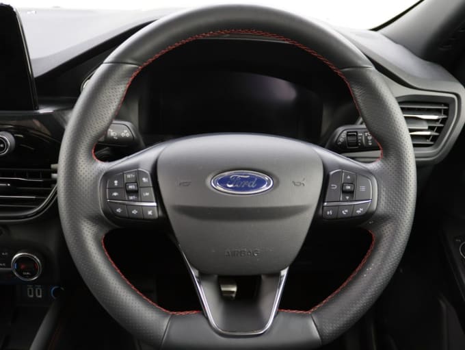 2025 Ford Kuga