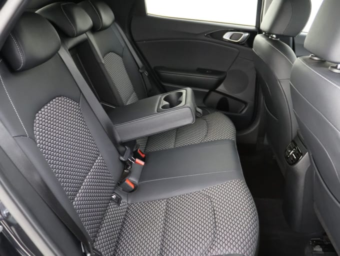 2025 Kia Xceed