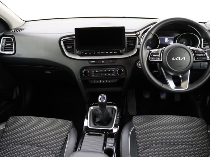 2025 Kia Xceed
