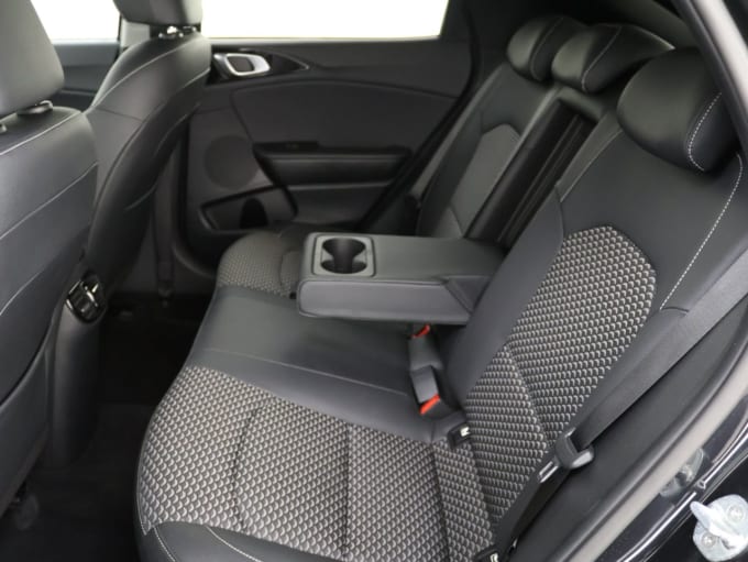 2025 Kia Xceed